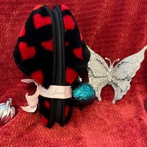 Slippers, black with red hearts!